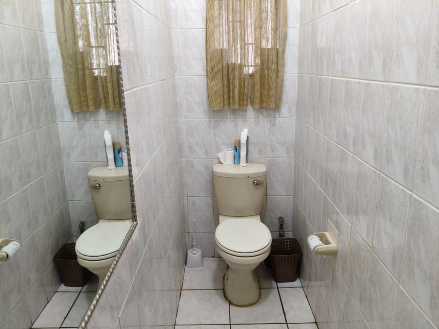 To Let 3 Bedroom Property for Rent in Safari Gardens North West